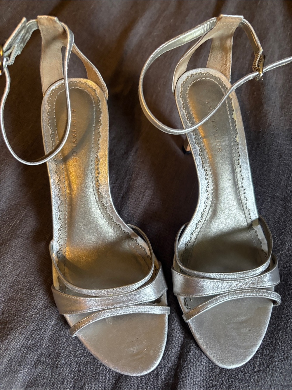 Ann Taylor Silver Metallic Strappy Ankle Strap Heeled Sandal Size 6 Leather